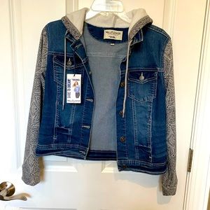 Wallflower Large Jean Jacket with Soft Comfy Sleeves, NWT